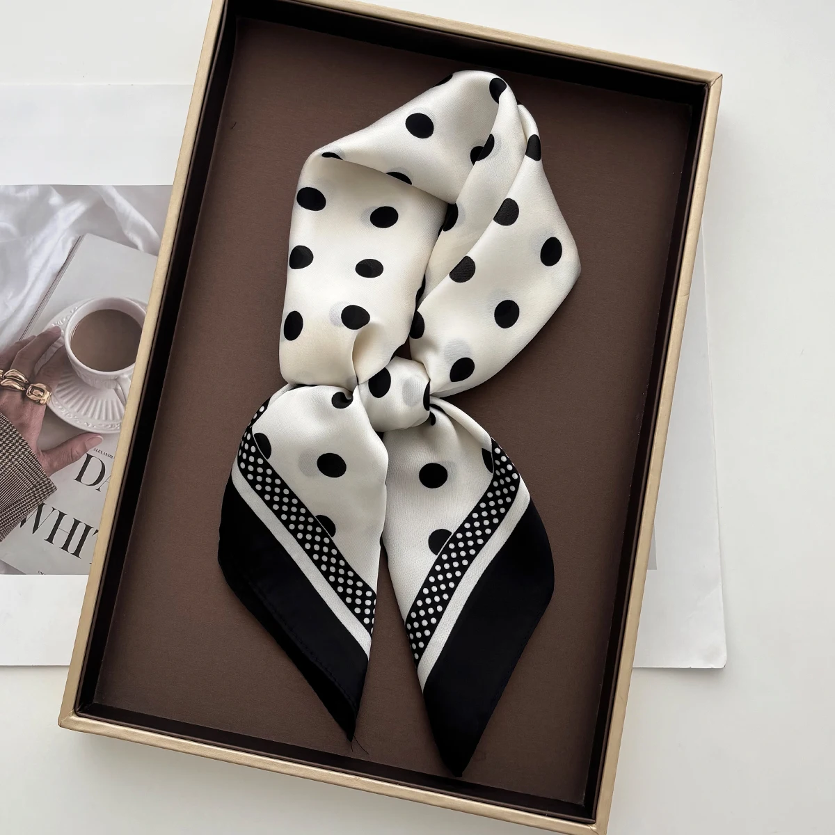 여성용 고급스러운 부드러운 새틴 소재의 사각형 스카프, - Silk Scarf Square 리뷰 및 가격