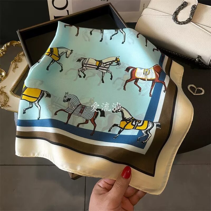 여성을위한 70cm 스퀘어 스카프 레트로 프린트 새틴  - Silk Scarf Square 리뷰 및 가격